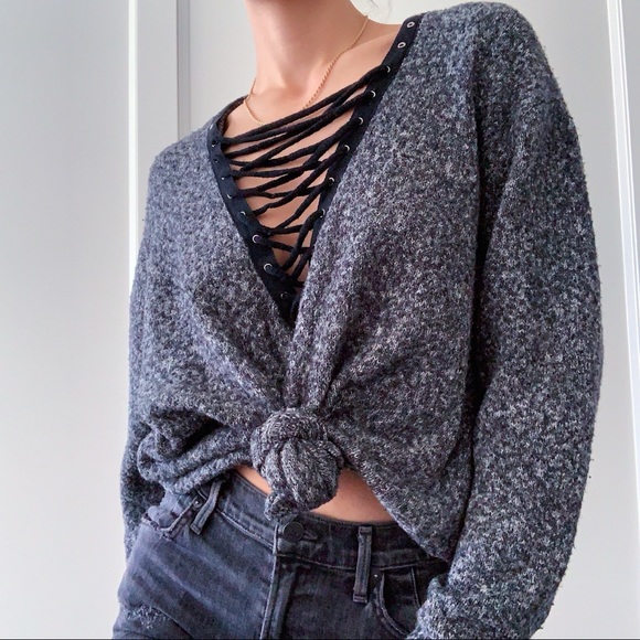 laced up v-neck sweater 🕷 - Picture 10 of 11